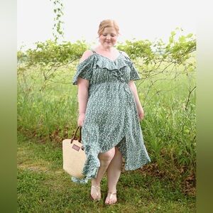 BloomChic Cold Shoulder Ditsy Floral Dress